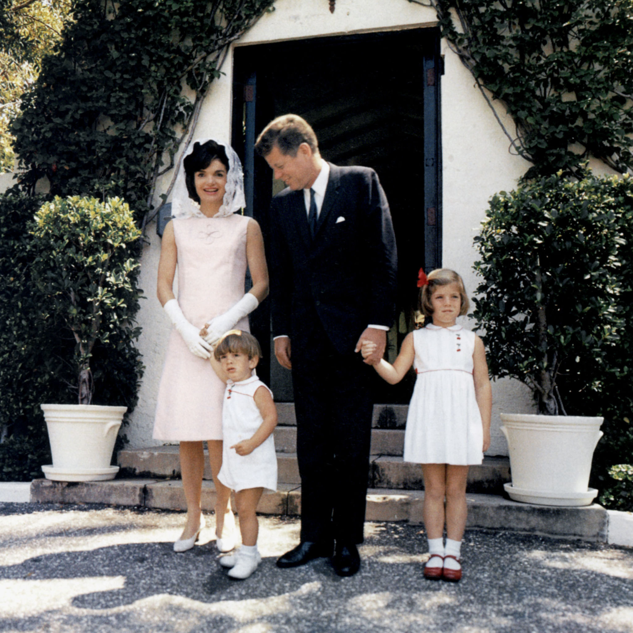 Clint Hill Five Presidents Book Excerpt - Secret Service Agent Clint Hill, image size:2048x2048