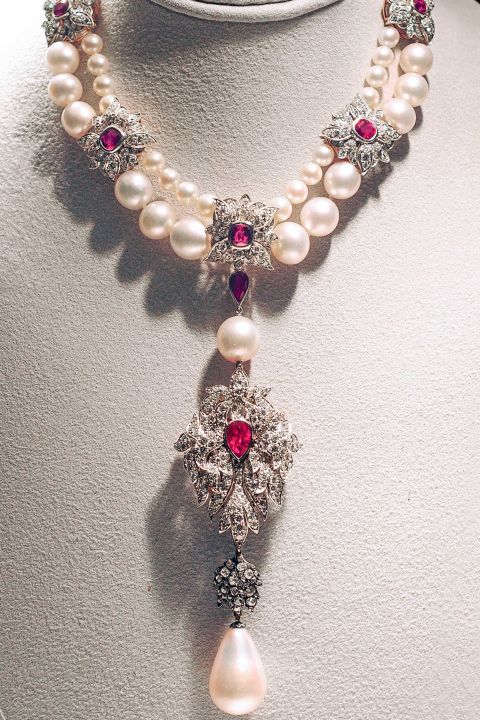 Most expensive pearl necklace in the world Clearance
